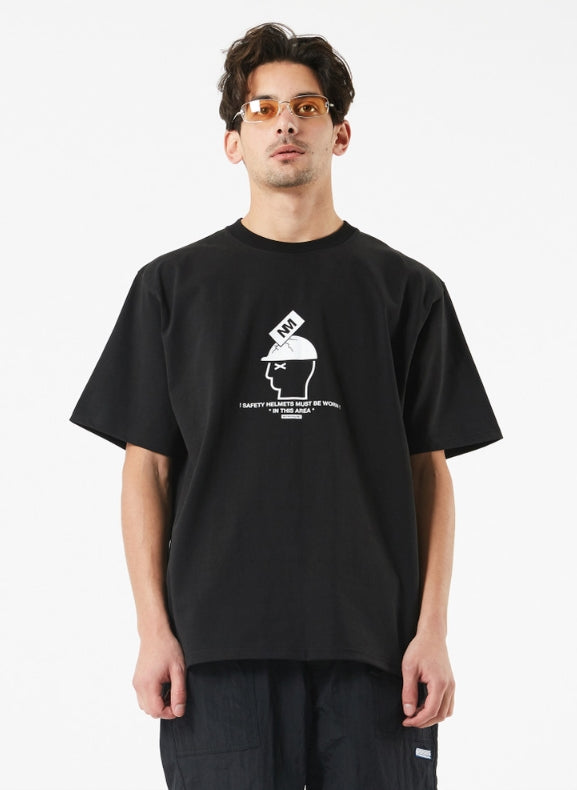 NOMANUAL(ノーマニュアル) SAFETY HELMET T-SHIRT - BLACK