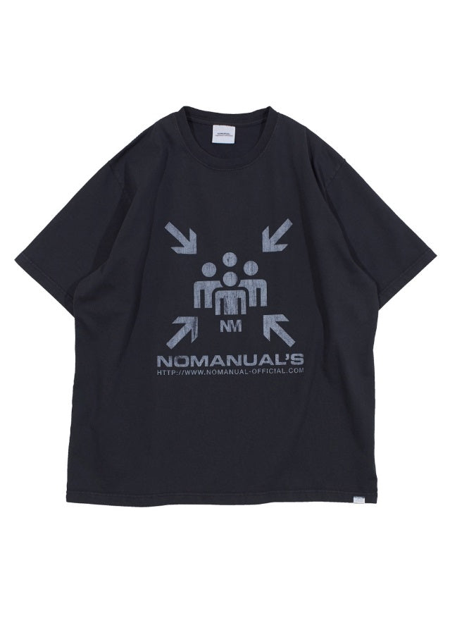 NOMANUAL(ノーマニュアル) NM PEOPLE LOGO T-SHIRT - CHACOAL