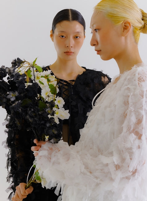 nache(ナチェ) flutter blouse