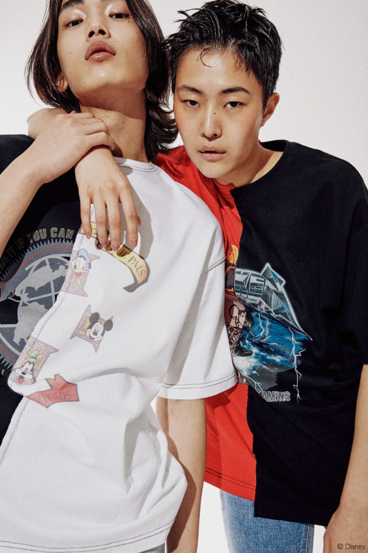 ORDINARY PEOPLE(オーディナリーピープル) [ORDINARYPEOPLE X DISNEY] MICKEY AND FRIENDS BLACK&WHITE T-SHIRTS