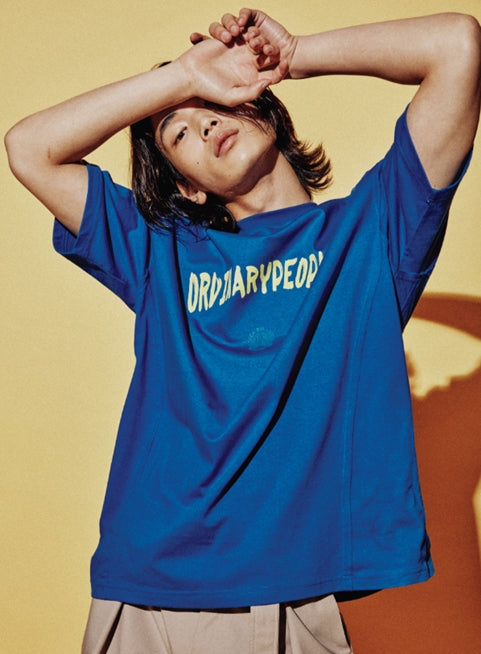 ORDINARY PEOPLE(オーディナリーピープル)  DESTROYED SEAM-LINE BLUE LOGO T-SHIRTS