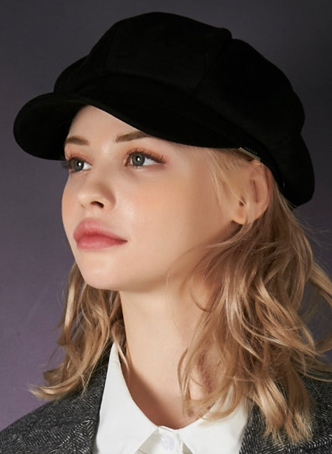 VARZAR(バザール) Bold Metal Tip Suede Newsboy Cap Black