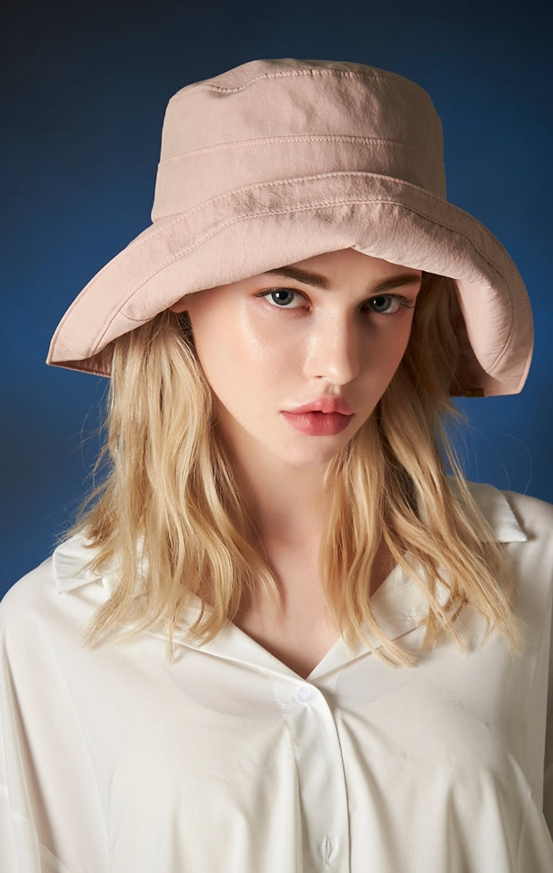 VARZAR(バザール) Metal tip overfit bucket hat baby pink