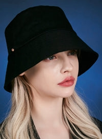 VARZAR(バザール) Rose gold rivet bucket hat black