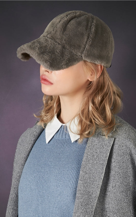 VARZAR(バザール) Fur logo point ball cap grey