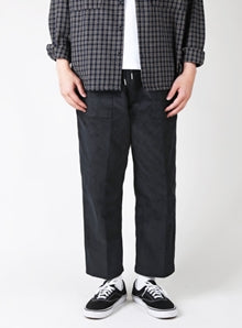 KND(ケイエンド) WIDE CORDUROY BLACK CROP BAND PANTS