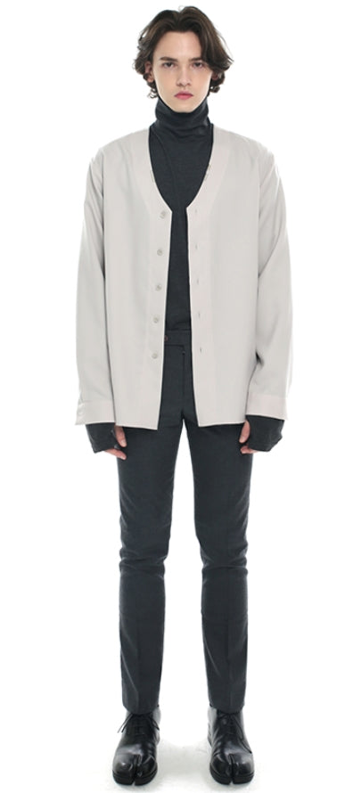 SSY(エスエスワイ)  v-neck iron tip shirt ivory