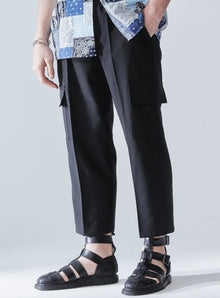 KND(ケイエンド) CARGO WIDE CROP PANTS BLACK