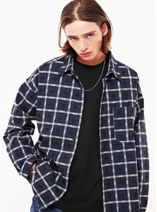 KND(ケイエンド) OVERSIZE NAVY TARTAN CHECK SHIRTS