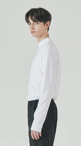 SSY(エスエスワイ)  half neck long sleeve white