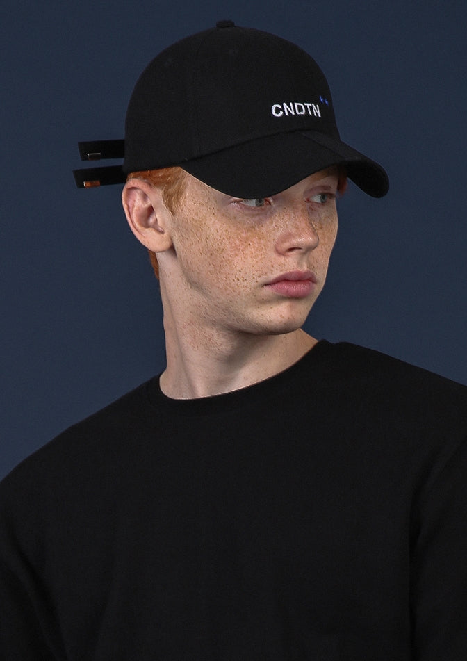 SSY(エスエスワイ)  CNDNT double strap cap black