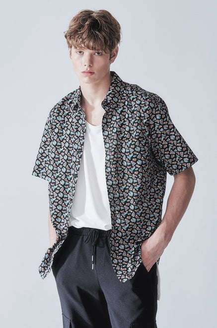 KND(ケイエンド) MULTI BLACK PAISLEY HALF SHIRT