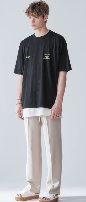 KND(ケイエンド) VIOLENCE HIDE GRAPHIC T-SHIRT BLACK