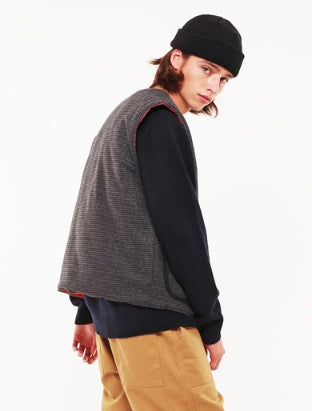 KND(ケイエンド) BLACK HOUND REVERSIBLE VEST