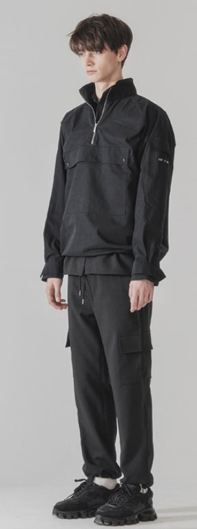 KND(ケイエンド) PEACH SKIN UTILITY POCKET ANORAK BK