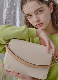 BBYB(ビービーワイビー) Marce Tindy Shoulder Bag (Butter Cream)