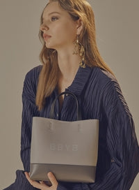 BBYB(ビービーワイビー) BRUNI Small Tote Bag (Neutral Grey)