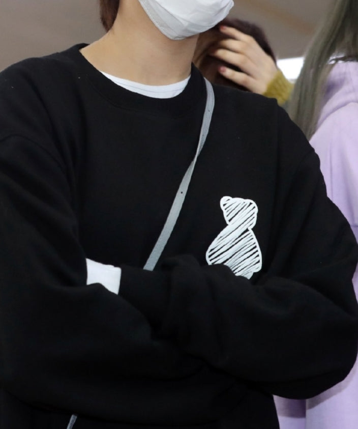 AQO_studiospace(アコスタジオスペース) AQO BEAR SWEATSHIRTS BLACK