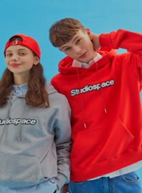 AQO_studiospace(アコスタジオスペース) AQO HOODIE WITH LOGO RED