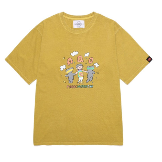 AQO_studiospace(アコスタジオスペース)  AQO X MOONCHI HAPPY T-SHIRTS YELLOW