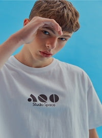 AQO_studiospace(アコスタジオスペース)  AQO BLOCK LOGO T-SHIRTS WHITE