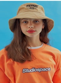 AQO_studiospace(アコスタジオスペース) AQO T-SHIRTS WITH LOGO LIGHT ORANGE