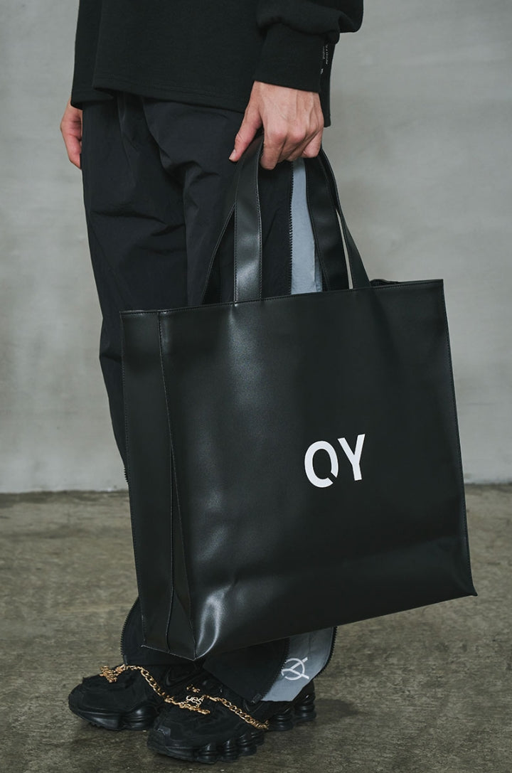 オーワイ(OY)  	LOGO LEATHER SHOPPER BAG-BLACK