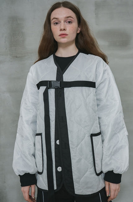 オーワイ(OY) 	PAINTING LOGO QUILTING JACKET-WHITE