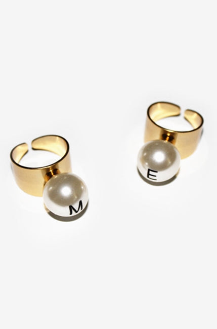 MONDAY EDITION(マンデイエディション)  M.E. Big Pearl Helvetica Ring