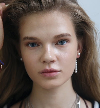 MONDAY EDITION(マンデイエディション) Dropped Pearl Earrings