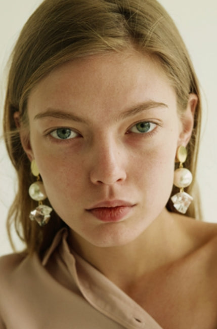 MONDAY EDITION(マンデイエディション) Crystal Flower And Pearl Earrings