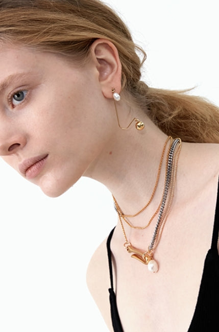 MONDAY EDITION(マンデイエディション)   Ugly Pearl Simple Earrings