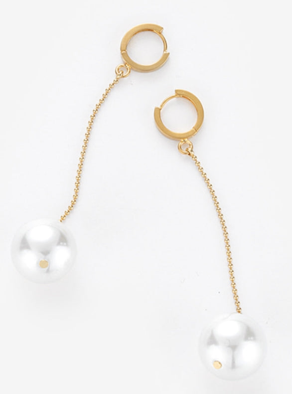 MONDAY EDITION(マンデイエディション)   Big Pearl Drop Earrings