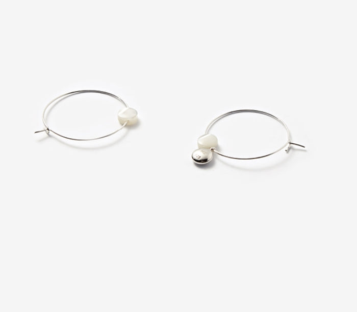 MONDAY EDITION(マンデイエディション)  Tiny Pebble & Seashell Earrings