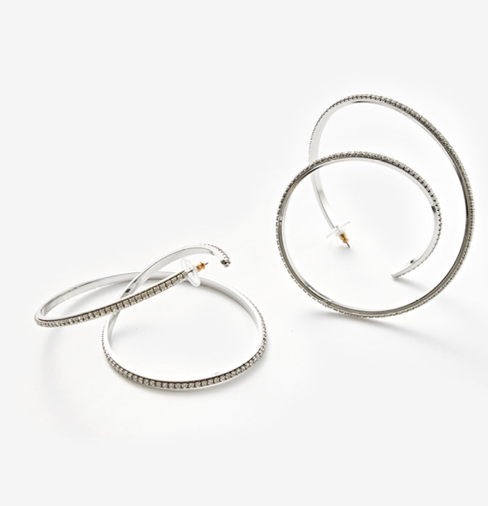 MONDAY EDITION(マンデイエディション)  Big Coil Itself Earrings