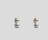 MONDAY EDITION(マンデイエディション) The 2 Pearls Earrings