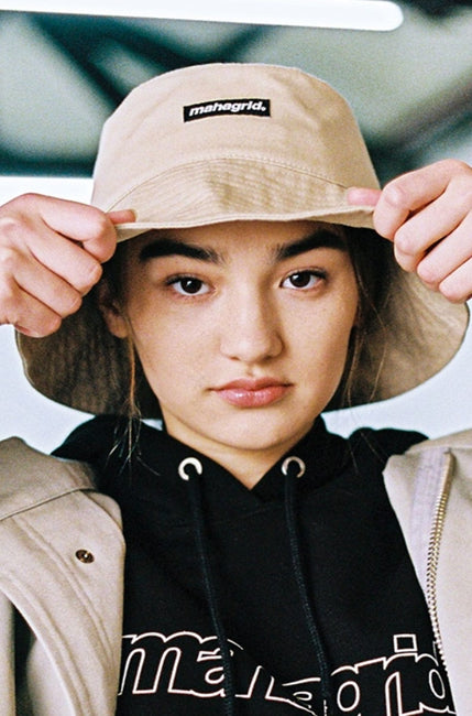 mahagrid (マハグリッド)  BASIC LOGO BUCKET HAT [BEIGE]