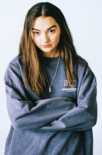 mahagrid (マハグリッド)  LICENSE PIGMENT CREWNECK [NAVY]