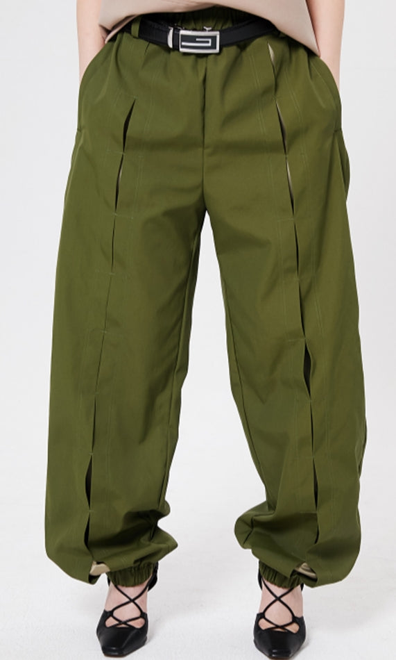 イーエスシースタジオ(ESC STUDIO)   Slit training pants (khaki)