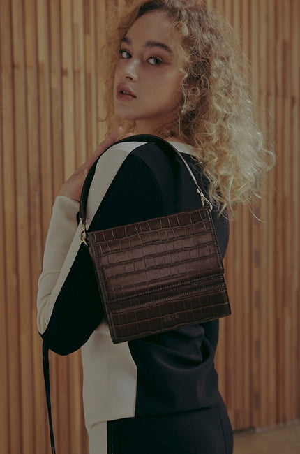 BBYB(ビービーワイビー)  Croc Lily Bag (Chestnut Brown)