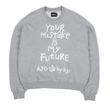 アジョバイアジョ（AJOBYAJO) Oversized Tape Slogan Sweatshirt [Melange Grey]