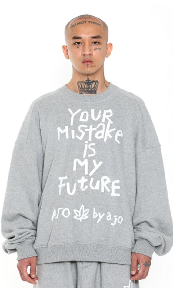 アジョバイアジョ（AJOBYAJO) Oversized Tape Slogan Sweatshirt [Melange Grey]