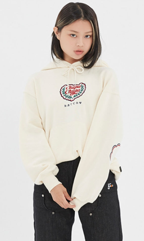 ロマンティッククラウン(ROMANTIC CROWN) [CHUPA CHUPS X RMTCRW]LOGO HOODIE_OATMEAL