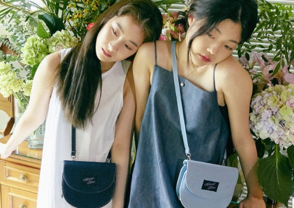 オルモストブルー(Almost Blue) DENIM HALF MOON CROSS BAG