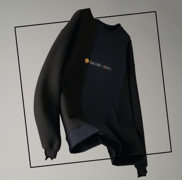 ORDINARY PEOPLE(オーディナリーピープル) SMILE PATCH LOGO NAVY SWEATSHIRTS