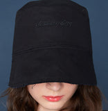 スローアシッド(SLOW ACID) Lettering Cutting Bucket Hat (BLACK/BLACK)