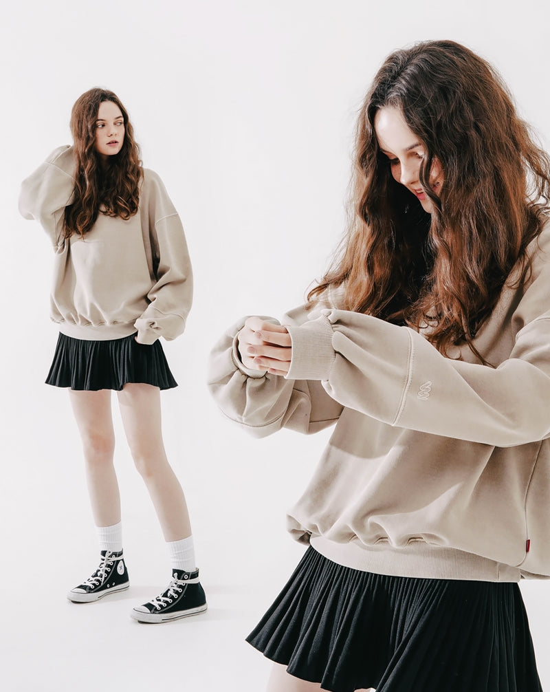 ダブルユーブイプロジェクト(WV PROJECT) Grain Pigment Sweatshirt Beige MJMT7435