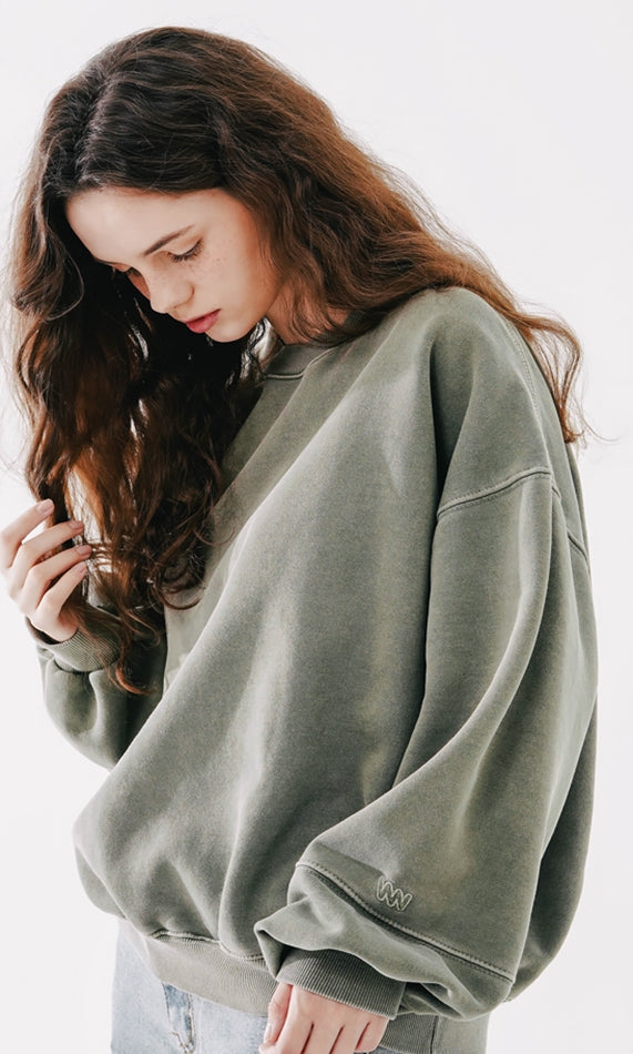 ダブルユーブイプロジェクト(WV PROJECT) Grain Pigment Sweatshirt Khaki MJMT7435