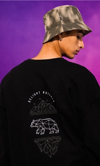 ティーダブリューエヌ(TWN)  GEOMETRY SWEAT SHIRT BLACK STMT3300