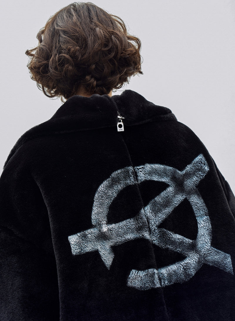 オーワイ(OY) 		BOTH ZIPPER LOGO FUR JACKET-BLACK